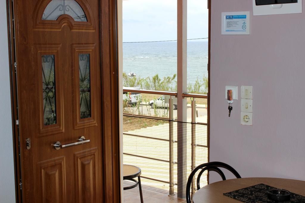 Seaview Apartment Agios Georgios  Bagian luar foto